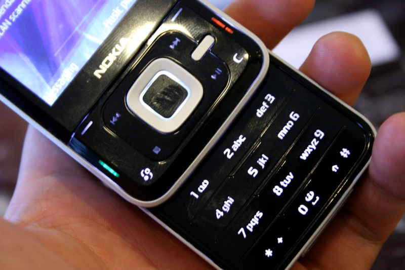 Illustration for article titled Hands On the Nokia N81 (Verdict: Really Loud Music Phone)